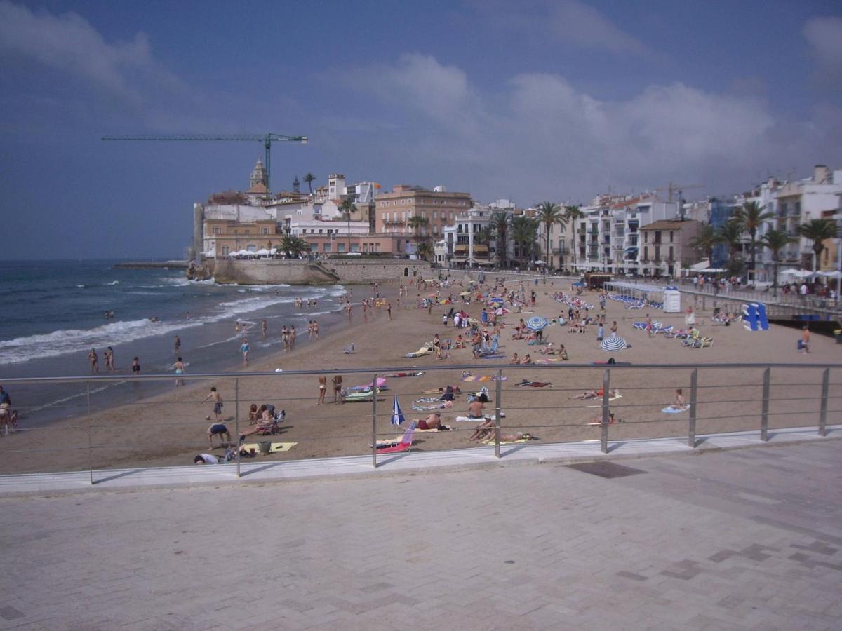 Apartamento Con Oficina Y Vistas Al Mar Sitges Luaran gambar